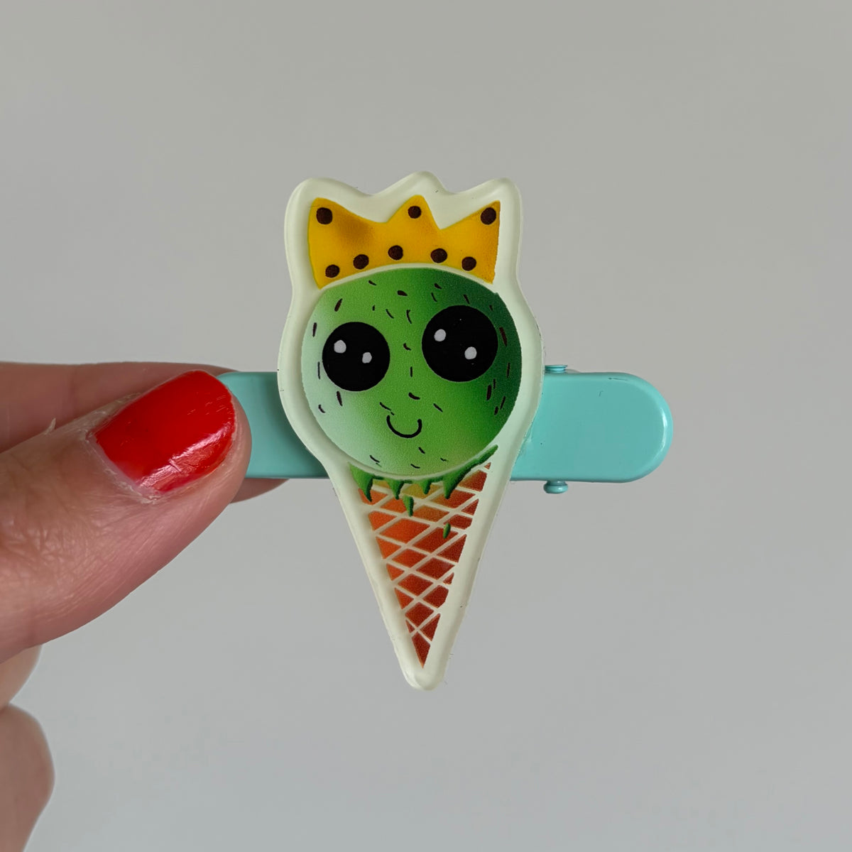 Mint Ice cream King Glow in the Dark Hair Clip